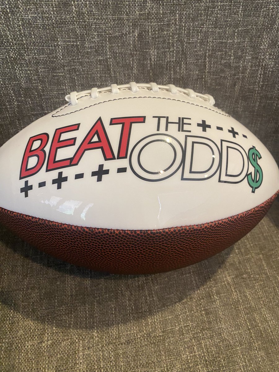 teddy_covers's tweet photo. Let’s go!! Friday Night at 7 PM here in Vegas = @BEATTHEODDSTV on @FOX5Vegas w’ @hallfox5 @mariahjanos @FatJackSports @BMarshh @JayKornegay / @vegasmurray from @WestgateVegas @SuperBookSports dishing the goods on Week 14.  Not in LV?  ‘Check your local listings’ https://t.co/uSA9Kxh6tL
