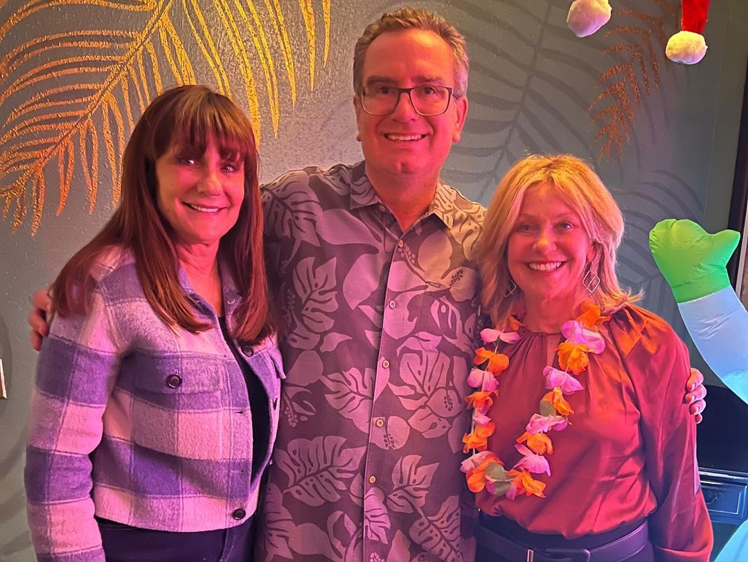 lydiagable's tweet image. Feeling the holiday spirit after an unforgettable holiday bash at the COMPASS Westlake office! 🎊🥳 Here's to the holidays and the wonderful moments! 🌟

#compass #compassagent #compasswestlakevillage