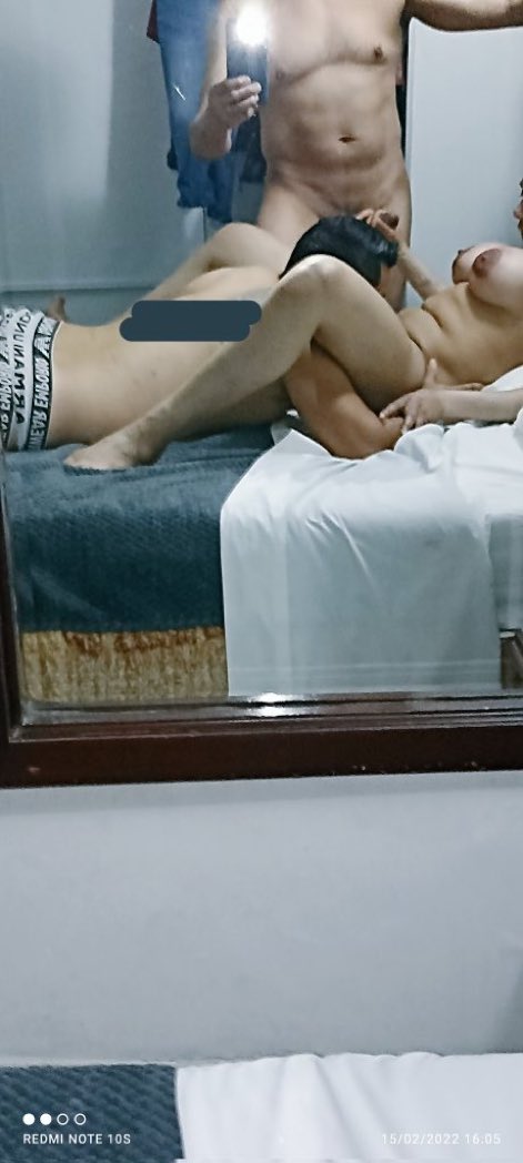 Tbt complicidad en una imagen q Rico disfrutar a la esposa con el total permiso de su pareja me encanta el cuckold 😈