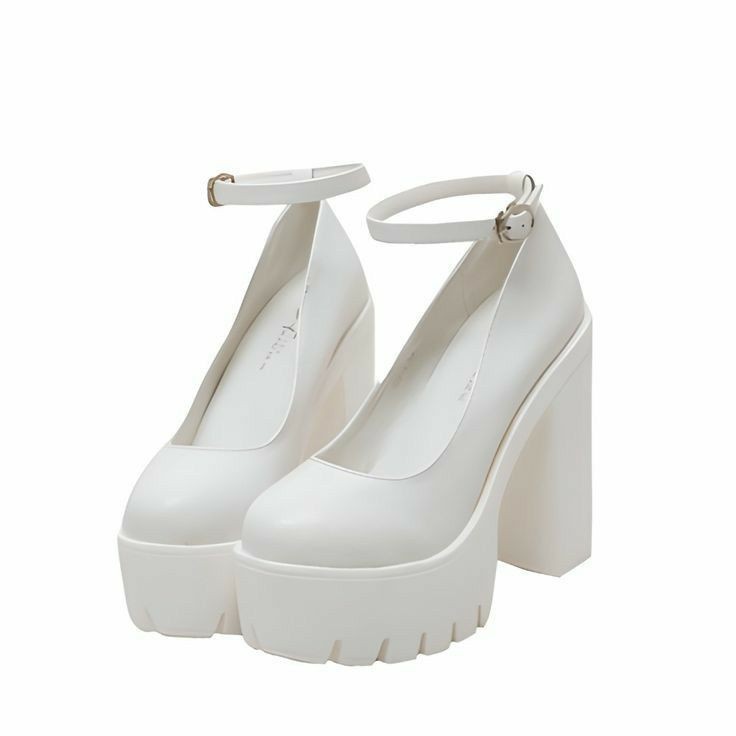 NiceCa02's tweet image. Muito sand tirando o sapato