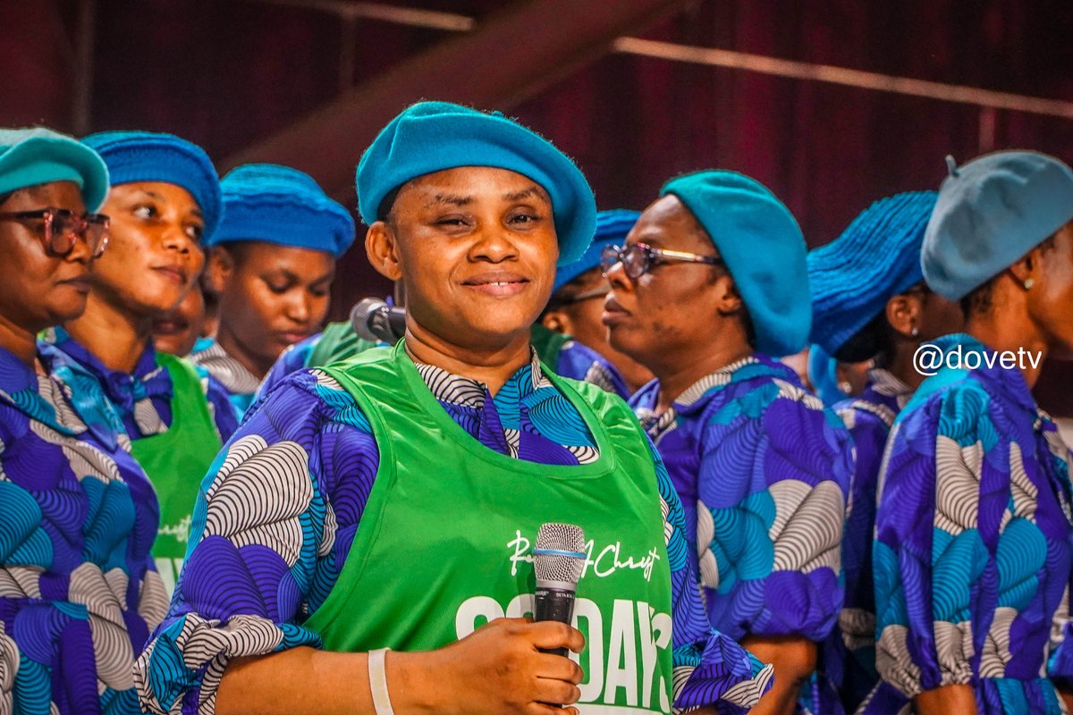 dovetv's tweet photo. π΅ These are the days of Elijah,
Declaring the word of the Lord...
The mass choir sang beautifully as led by the holy spirit.
#day5
#HGC23
#holyghostcongress
#DivineRepositioning
#DoveTv
#ohprimetv
#dovetelevision https://t.co/2cUKPxDStw