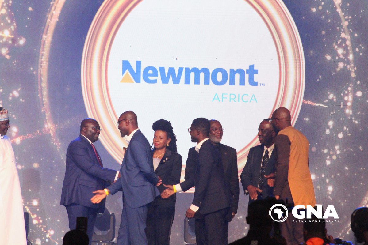 GHANANEWSAGENCY's tweet photo. Newmont Ghana Gold Ltd (Ahafo South Mine) clinches number spot in 2023 GIPC Ghana Club 100 Awards.
#GhanaNewsAgency #GNA #GC100At20 #GIPC #20thAnniversary #GC100Awards @gipcghana https://t.co/Tzu7M7v9yq