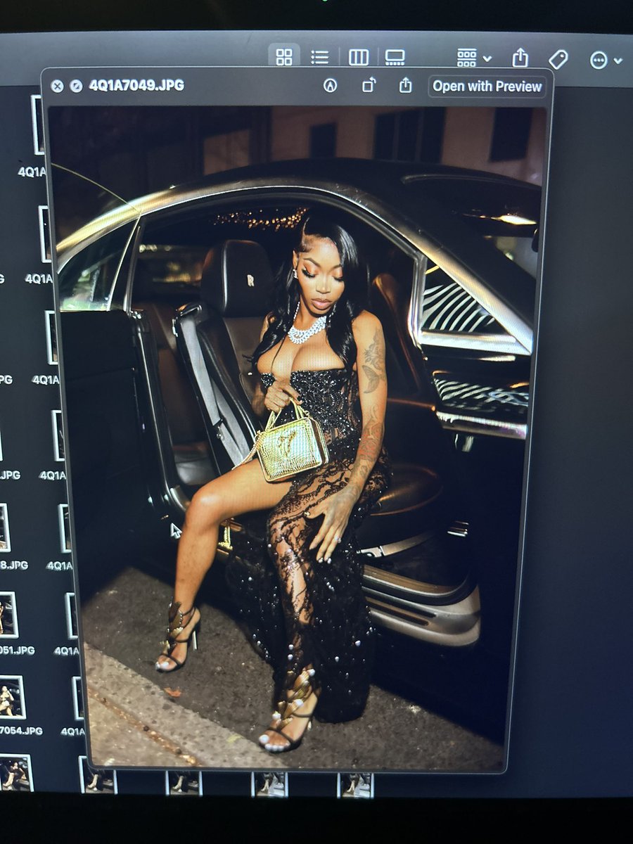 AsianDaBrattt's tweet photo. Sneak peak 😍😍 https://t.co/SHlAusqyR3
