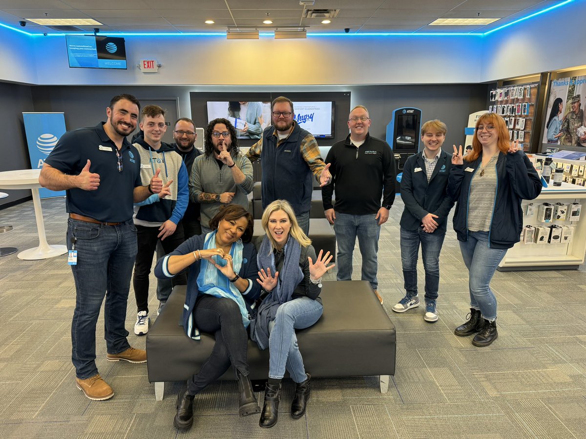 The West Reynolds team showed us a good time during our visit! 🌟 From their enthusiasm, daily goal boards, to the neat inventory room, this team is 👏🏽on👏🏽point! We’re looking forward to West Reynolds executing and sleighing like the BEASTS they are in Q4! 🛷 #SESfam #GoalGetters