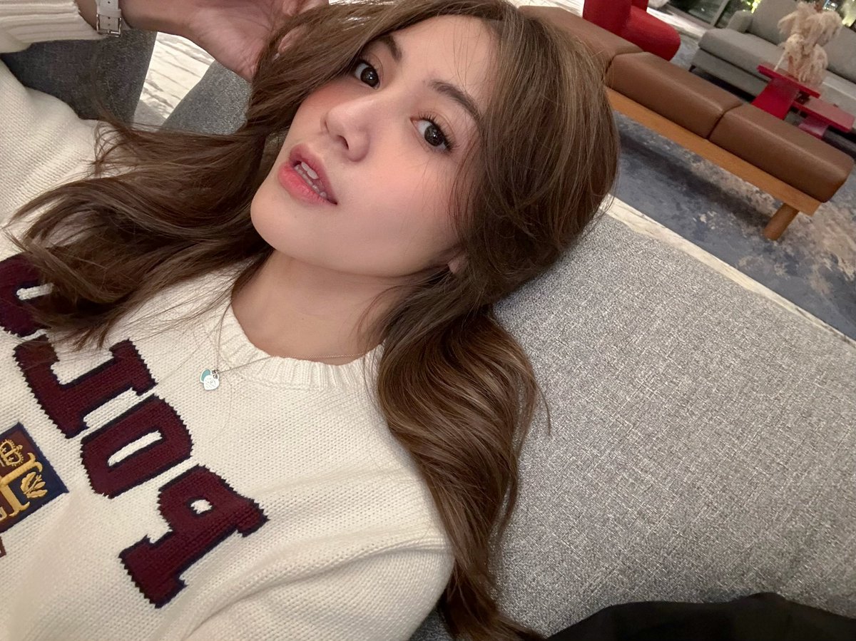 ohmyshaaz's tweet photo. new hair colorrrr 💆🏻‍♀️ mixed feelings deh!!!! https://t.co/5493NEqap2