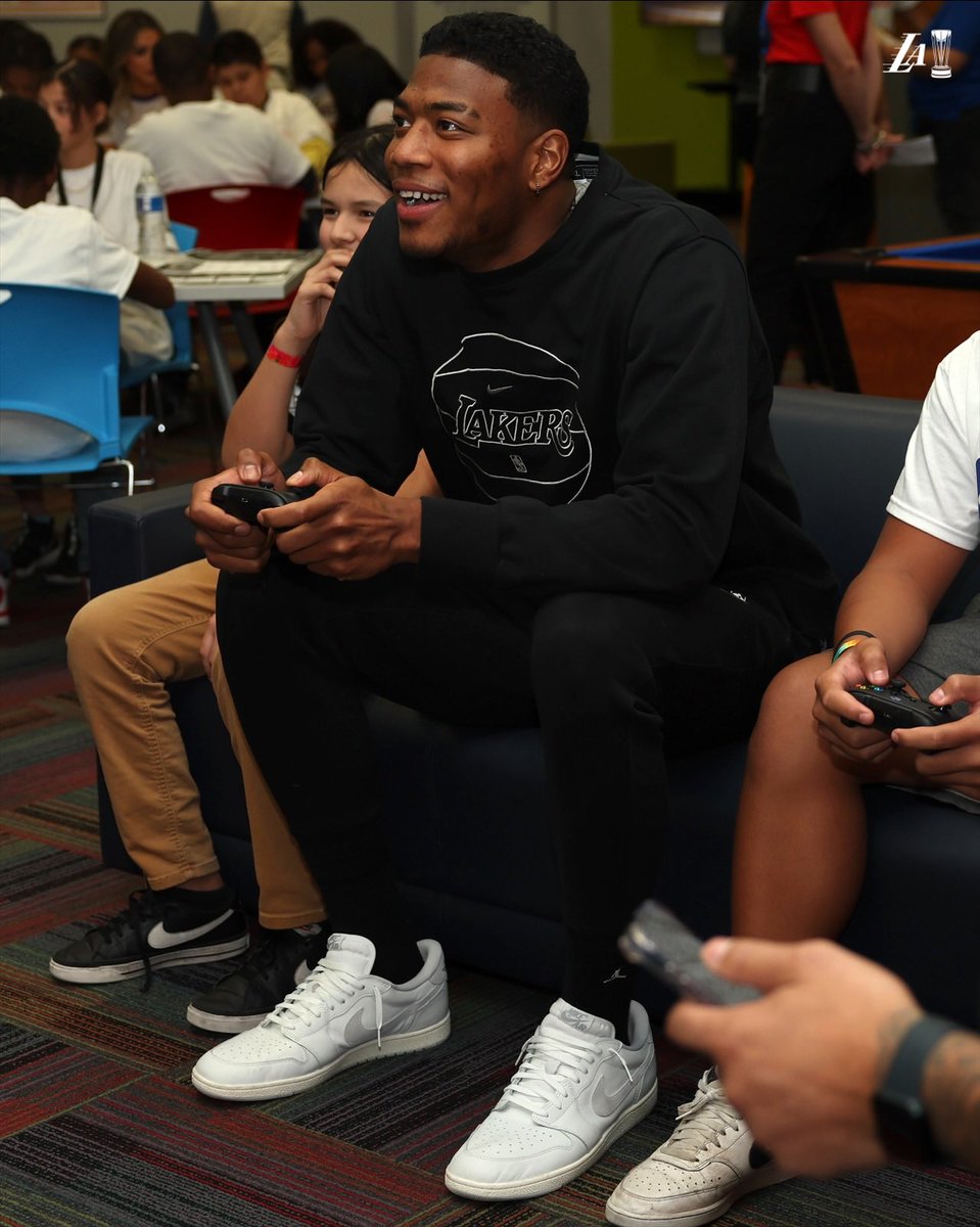 Los Angeles Lakers tweet media