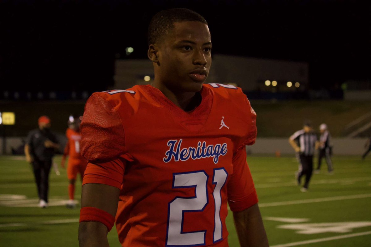 Jayden_Moore21's tweet photo. Junior season highlights🚨
https://t.co/onWB5g6SHW
@HeritageFtball 
@E_Edwards49 
@CoachJTII https://t.co/WFEvvRNOcs