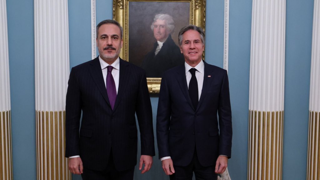 ABD Dışişleri Bakanı Blinken ile Türk mevkidaşı Fidan, ABD Dışişleri Bakanlığında görüştü.

İki ana gündem;
-Gazzedeki gelişmeler
-İsveçin NATO üyeliği

#NATOAllies