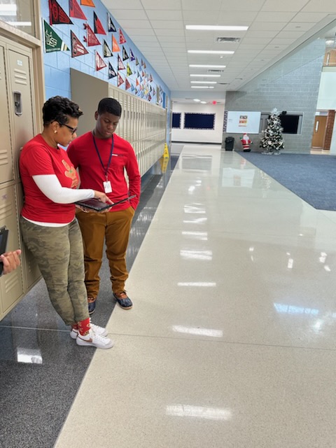 Vicki Davis-Vanderhorst tweet media