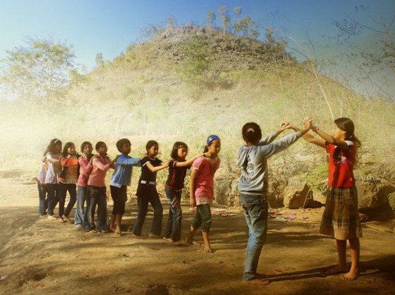JAGANTARAclsd's tweet photo. Pick One

Petak Umpet atau Ular Tangga https://t.co/XGUfT71CHd