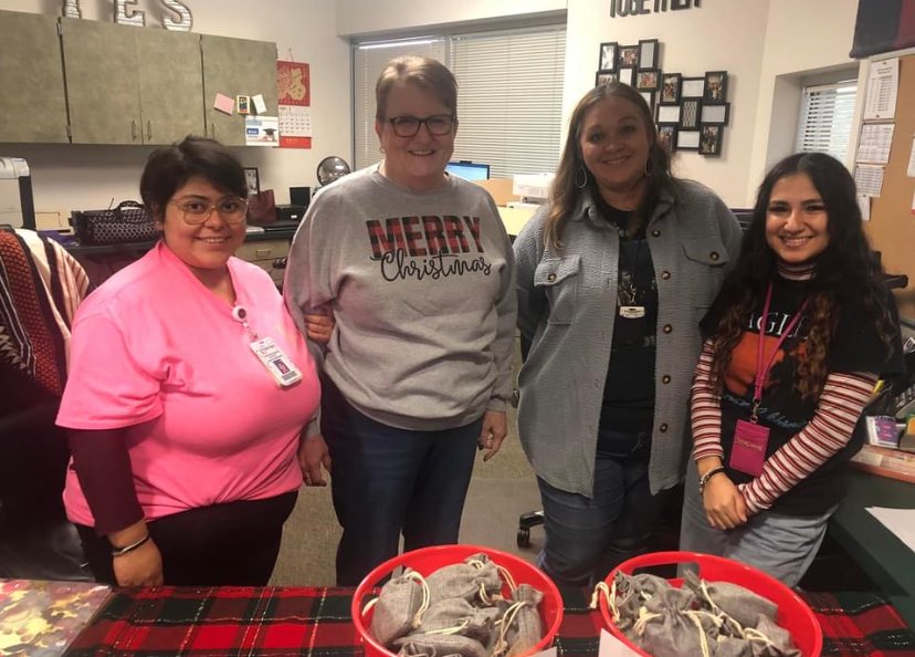 Garland RSP (@garlandrsp) on Twitter photo GRSP Adopt a School visited <a href="/Freeman_Hawks/">Freeman Elementary at Golden Meadows</a> . Sarabeth Brown delivered holiday snacks for all to enjoy. Freeman teachers and staff are not naughty but NICE! GRSP Adopt a School visited <a href="/Freeman_Hawks/">Freeman Elementary at Golden Meadows</a> . Sarabeth Brown delivered holiday snacks for all to enjoy. Freeman teachers and staff are not naughty but NICE!