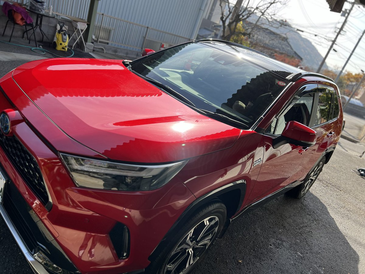 rav4phev_zz's tweet photo. いやぁ 〜
久しぶりに洗車した👍
気持ちいい〜😍

ケルヒャー＆ブローで楽々でした。

これから寒くなってくると、ブローの出番が増えそうです😜

#rav4
#rav4phev https://t.co/Bqpvng39QU