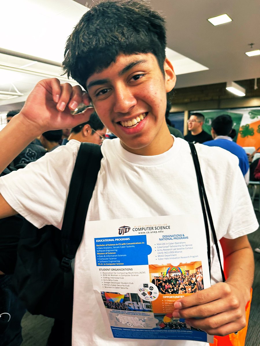SandyMRomo_PHHS's tweet photo. In celebration of #ComputerScience Education Week our Spartans were treated to a day of presentations, hands on learning, and exploring the CS pathways offered @UTEP 💻👾🎮⛏️

@PHills_HS @SocorroISD @VDeAvila_SEC @GThomas_SEC https://t.co/jHLxXAoVNo