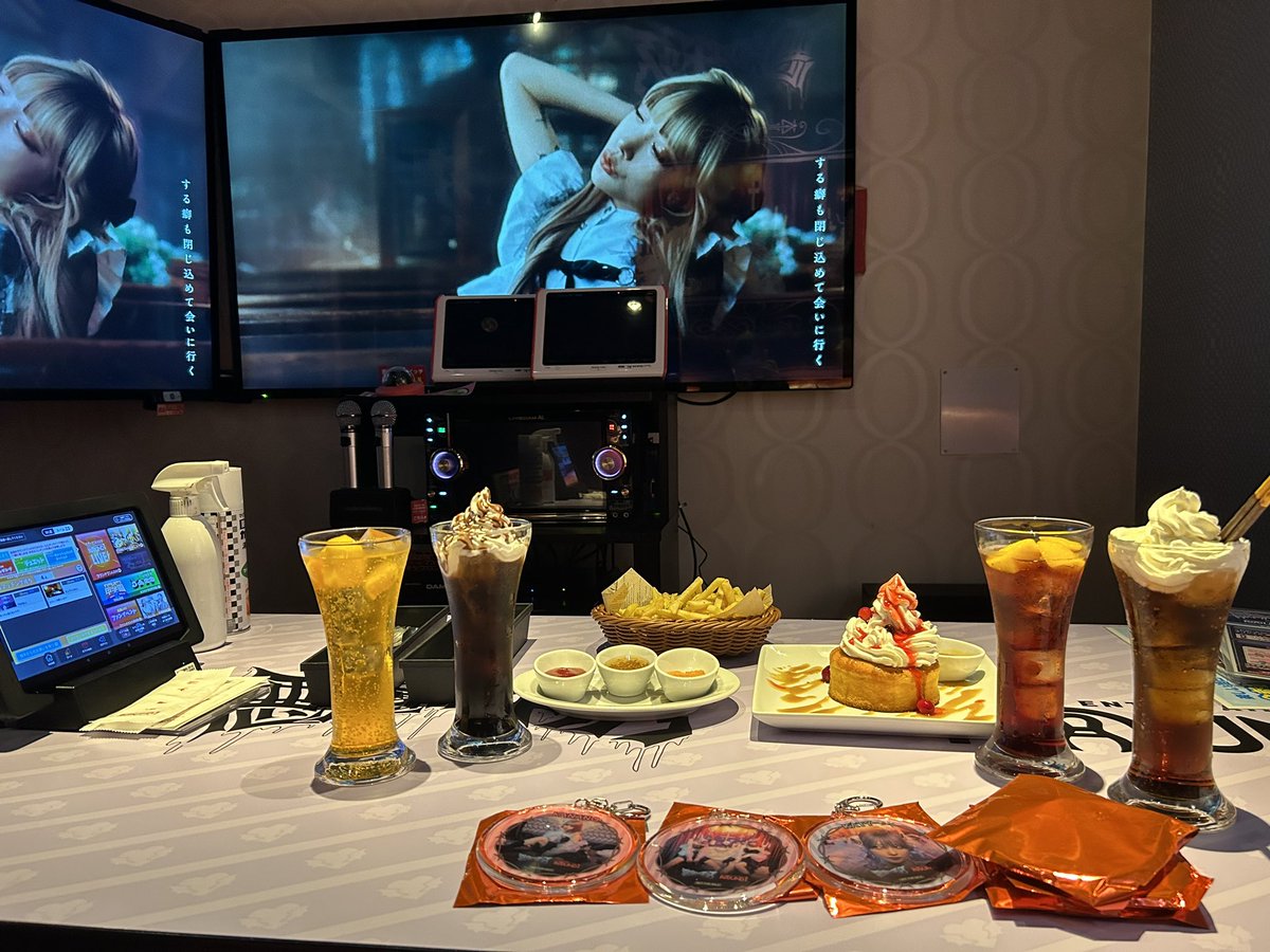 ちゃんゆ💜悪魔のキッス tweet media