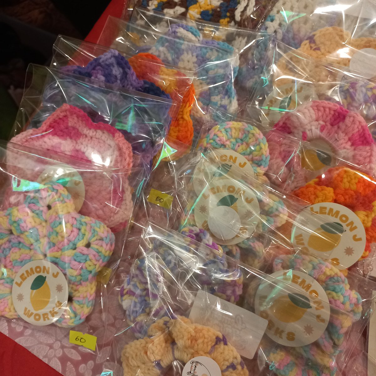 Here are what I have at the table right now 🥳✨️

Date: December 9 - 10, 2023 10 am - 10 pm
Location: Manhattan Parkview, Cubao, Quezon City (This is just behind New Frontier Theatre, near the giant christmas tree ✨️) 

#LemonJWorks #beads #crochet