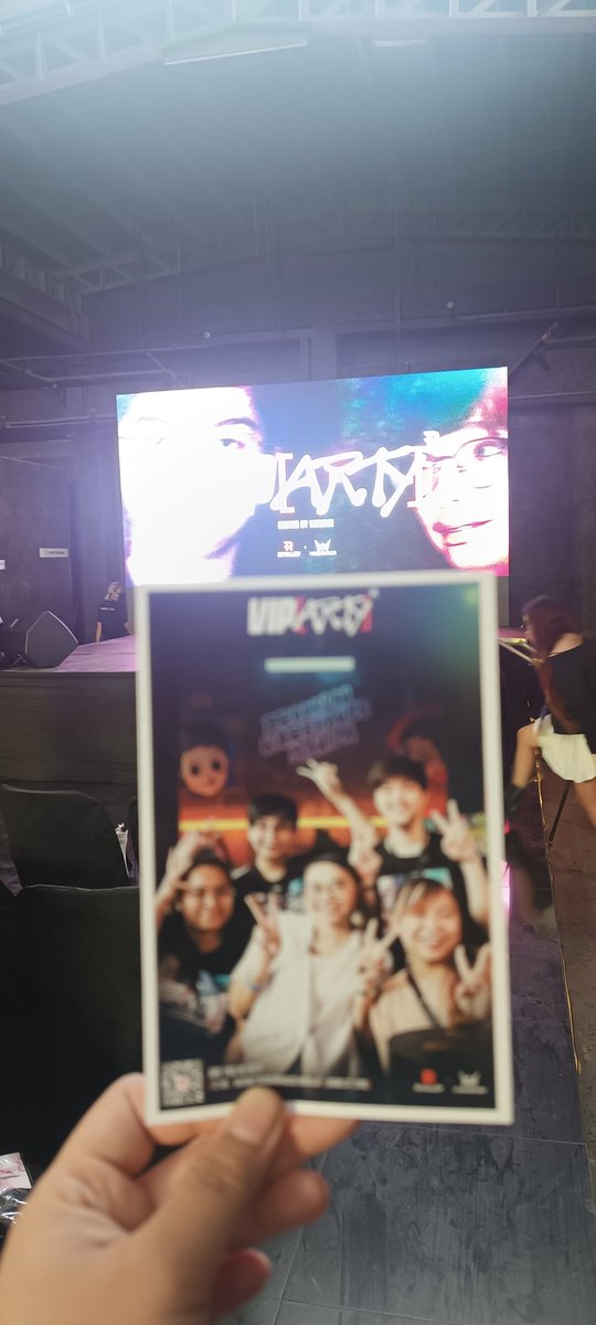 CaIIMePusa's tweet photo. #VIParty
#RivalryXV33Wise https://t.co/6FGuQ1FaBK