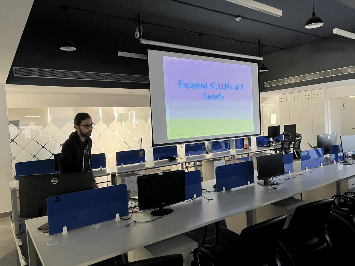 null Delhi tweet media