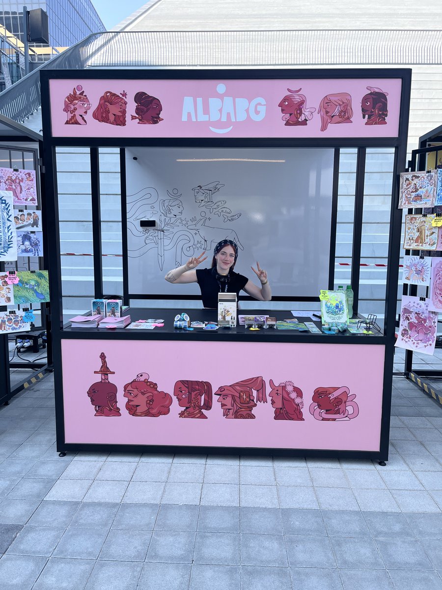 Day two <a href="/StormTheBlock/">StormTheBlock</a> ! ✨ I’m at booth 68! Also speaking in panels every day! 👀💖