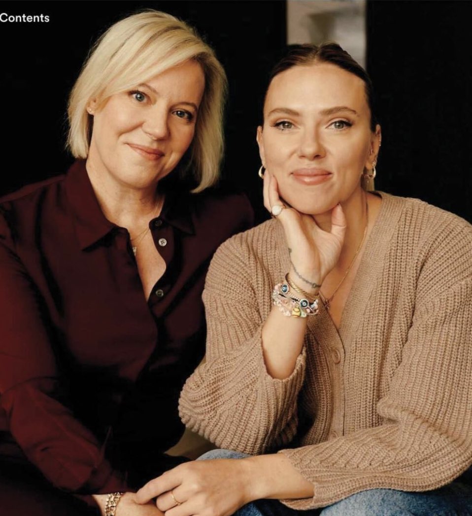 scarlettssource's tweet photo. scarlett and kate = iconic duo!!! https://t.co/kdcB2KJW9B