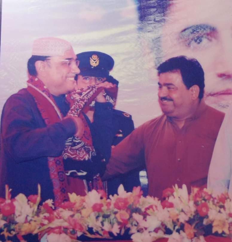 Nawab Ali Wassan (@nawabaliwassan) on Twitter photo Few years ago with President Asif Ali Zardari. Few years ago with President Asif Ali Zardari.