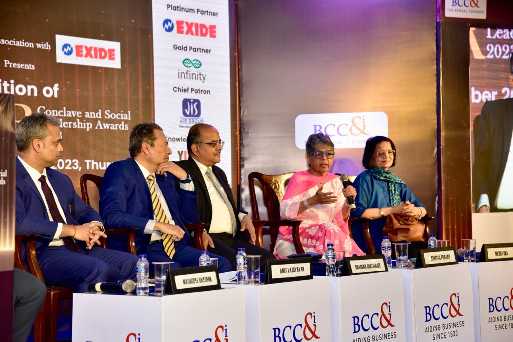 _IamISC_'s tweet image. Impactful Insights from @BenCham1833 hosted #SocialLeadershipAwards2023. Thank you Exide Industries, our CSR partners for the opportunity.
@medhaoka  , our ED shared her opinion on how work @grassroots is thriving with the shared value of corporates and NGOs of serving the people