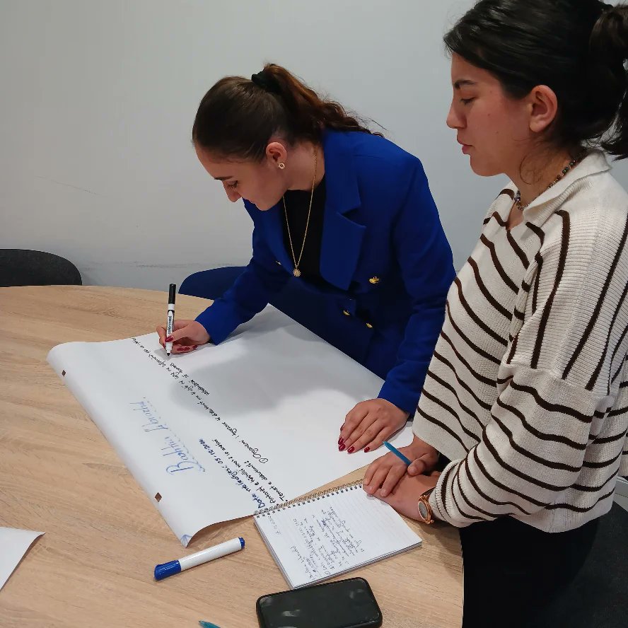 DCEoffice's tweet photo. 🖇 Në kuadër të projektit "Mbështetje për Pjesëmarrjen, Përgjegjshmërinë dhe Fuqizimin e Shoqërisë Civile", Qendra për Ekselencë Destiny përmbylli me sukses trajnimin "Youth Workers for Good Governance, Transparency and Right to Information". https://t.co/bz2mt59Kwm