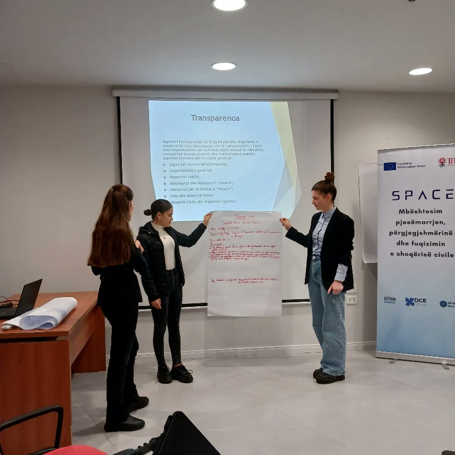 DCEoffice's tweet photo. 🖇 Në kuadër të projektit "Mbështetje për Pjesëmarrjen, Përgjegjshmërinë dhe Fuqizimin e Shoqërisë Civile", Qendra për Ekselencë Destiny përmbylli me sukses trajnimin "Youth Workers for Good Governance, Transparency and Right to Information". https://t.co/bz2mt59Kwm