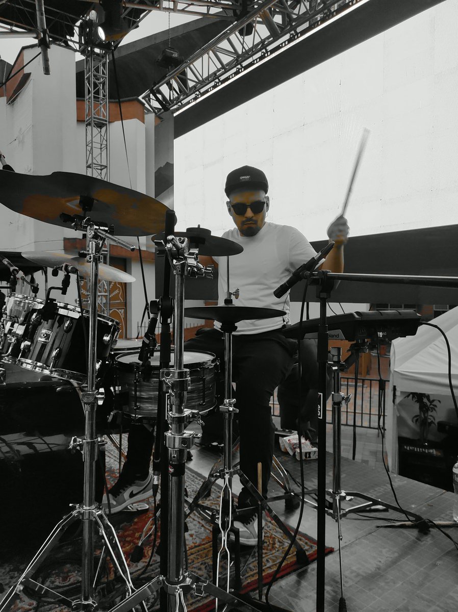 Stiven_Drums's tweet photo. Dios gracias por la musica. https://t.co/DdGNmhNTZy