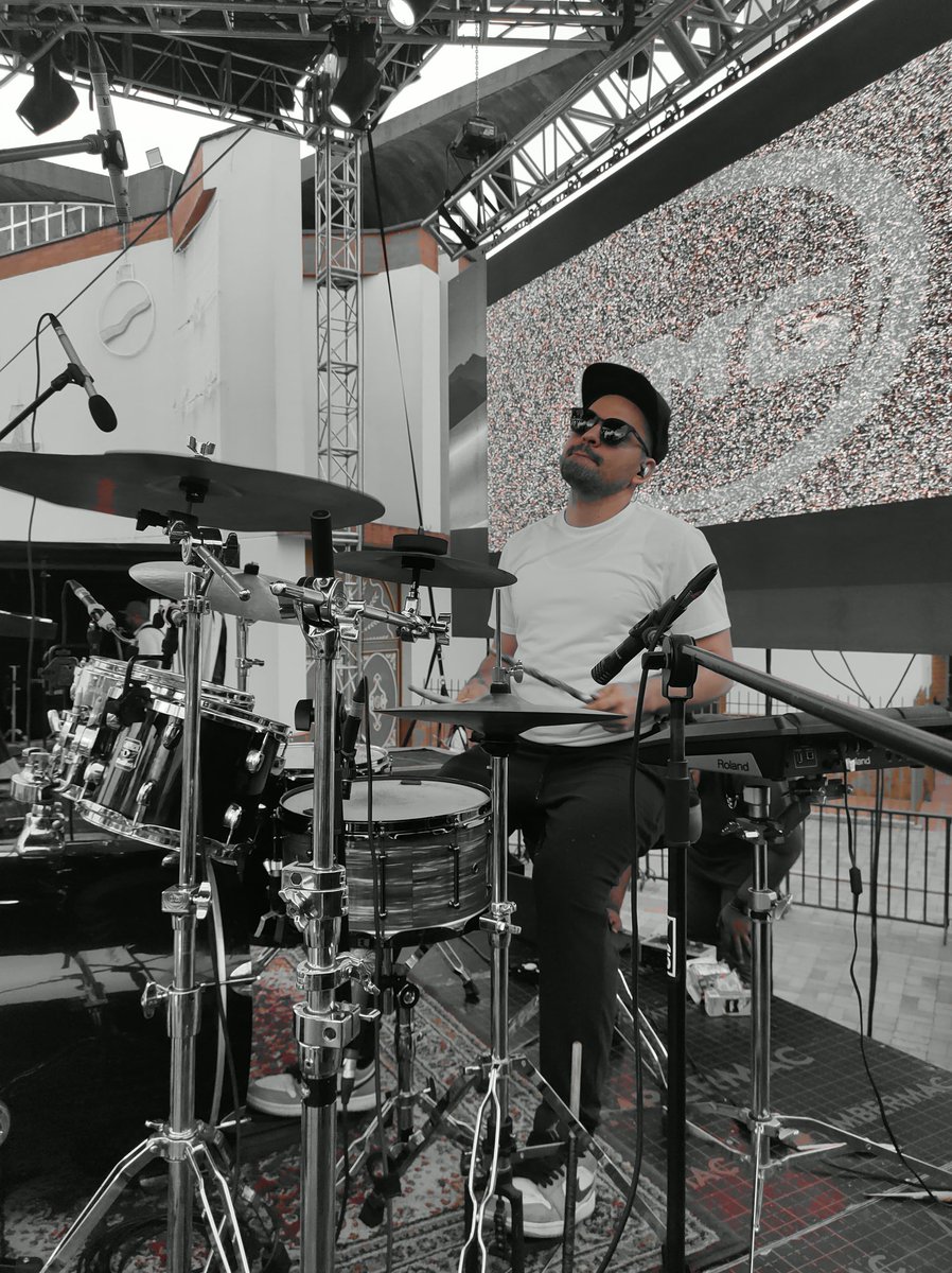 Stiven_Drums's tweet photo. Dios gracias por la musica. https://t.co/DdGNmhNTZy