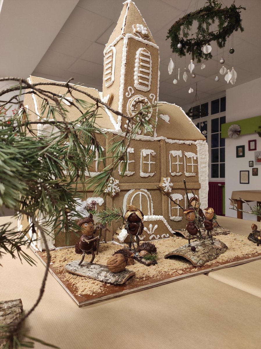 Maison de Courcelles tweet media