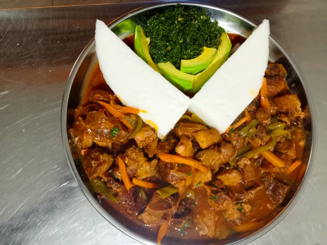 HumaUG's tweet photo. Elevate your family time with Huma Cafe's Weekend Platters! From the grand Mpuuta Platter at 100k to the delightful Whole Fish Platter at 40k, and the savory Pork and Halal Plattersโthere's something for everyone! We deliver
#humaug https://t.co/en46c1eHL1