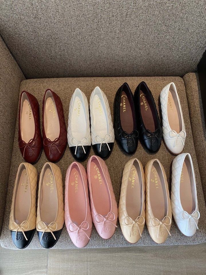 regiarco's tweet photo. pongan de moda de nuevo estos zapatos porfavor https://t.co/ahiHmZe0HG