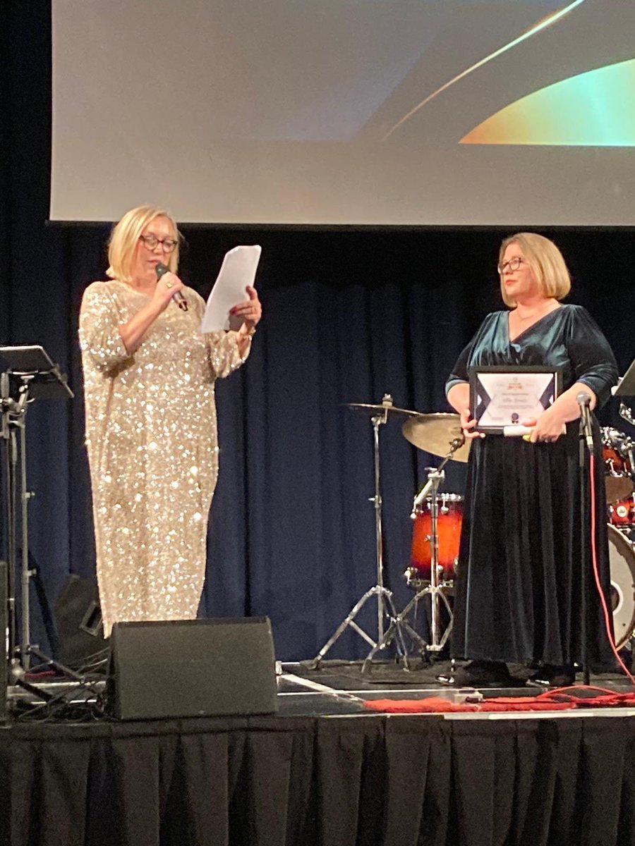 tigerbonham's tweet photo. Well that was fun, my last Swindon colleagues awards. It was a very glamorous night, celebrating our extraordinary staff who do extraordinary things everyday #MakingADifference #teamswindon @SwindonCouncil https://t.co/g8W1ATAwsb
