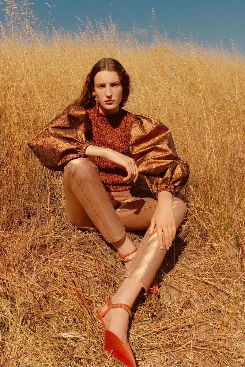 Melody_Salehi's tweet image. ULLA JOHNSON
#resort2024 #fashiongram