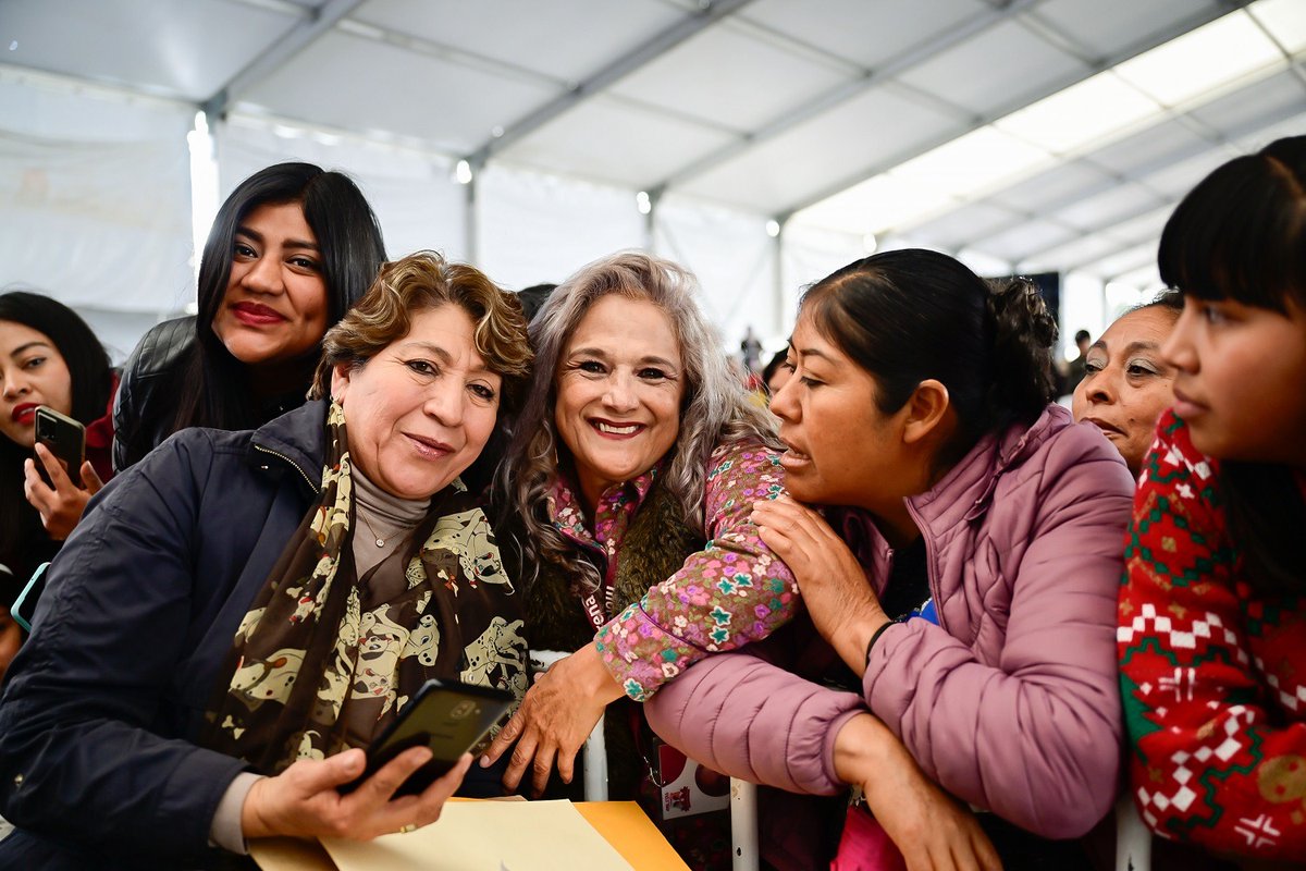 ENCONCRETO_'s tweet photo. Presidente López Obrador y Gobernadora Delfina Gómez amplían programas para el Bienestar en el Estado de México https://t.co/XRMDOWDssX