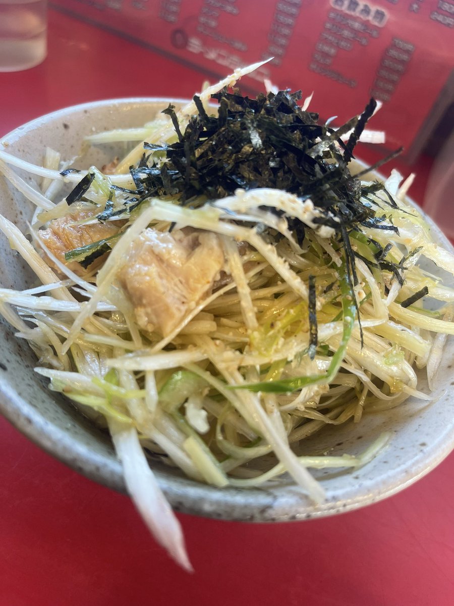 harada_tomohiro's tweet photo. 12/9 𝚂𝚊𝚝.ﾗﾝﾁ✨
新ﾗｰﾒﾝｼｮｯﾌﾟ狭山本部😊
つけ麺(並)+ﾁｬｰｼｭｰ2枚とﾈｷﾞ丼(ﾐﾆ)

#狭山 #下広瀬 #飯能 #ﾗｰﾒﾝｼｮｯﾌﾟ #狭山本部 #新ﾗｰﾒﾝｼｮｯﾌﾟ #ﾗｰﾒﾝｼｮｯﾌﾟ愛好会 #ﾗｰﾒﾝ #つけ麺  #ﾈｷﾞ丼 https://t.co/4HoA3eZiEM