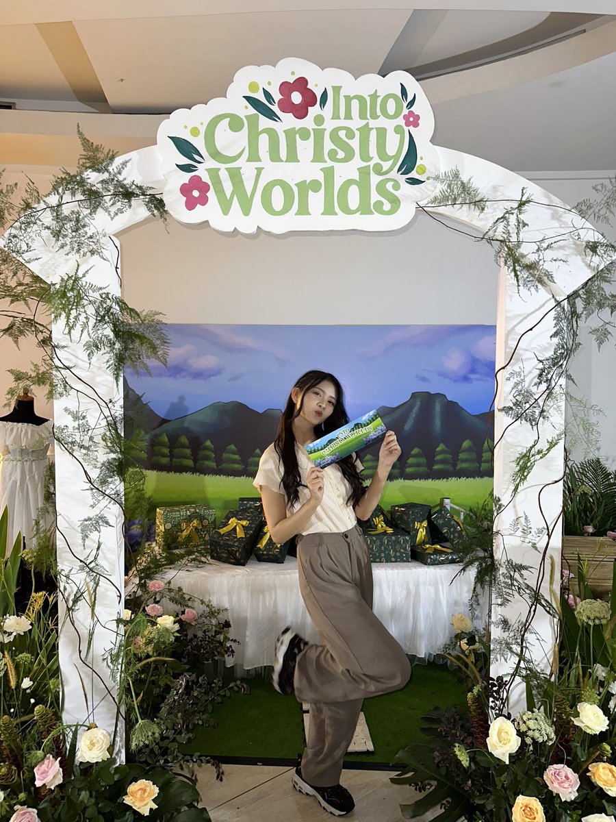 Dengan berakhirnya seluruh rangkaian Project #IntoChristyWorld☘️ 18th Angelina Christy Birthday kemarin, Christyzer menyatakan project ini telah selesai.

Untuk semua yang andil di dalam project ini serta semua yang telah berpartisipasi meramaikan hingga semua rangkaian project