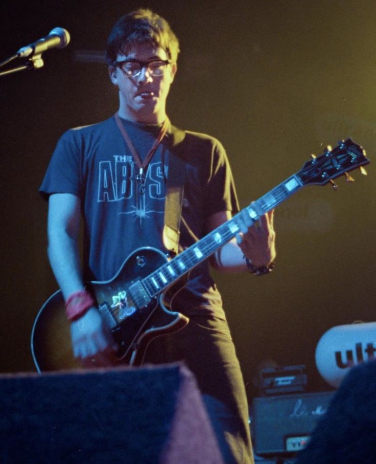 ︎ ︎︎ ︎︎ ︎︎saw oasis tweet media