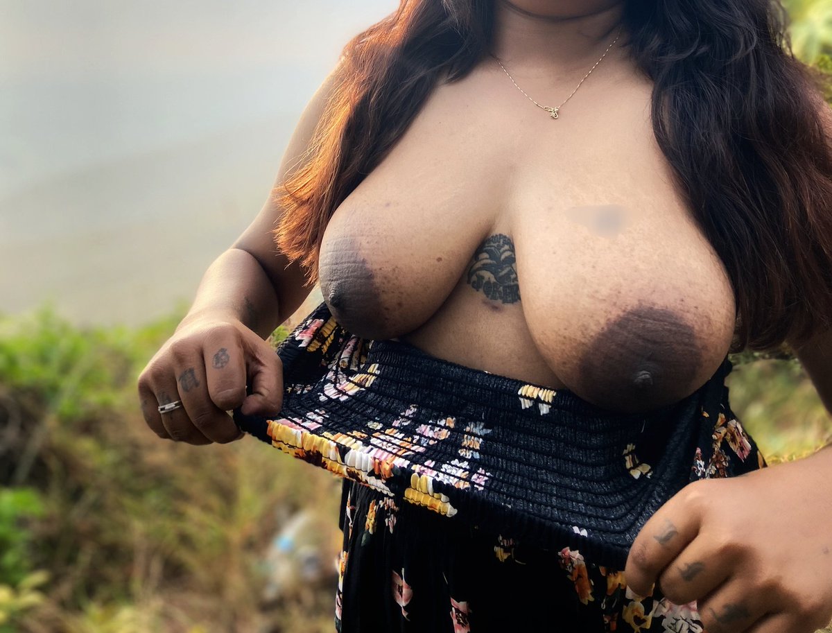 SluttyNeela's tweet photo. @SarahsSw33ts https://t.co/CcHz032E8b