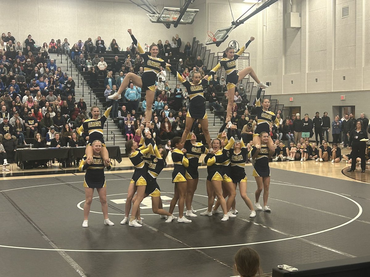 Clarkston Cheer tweet media
