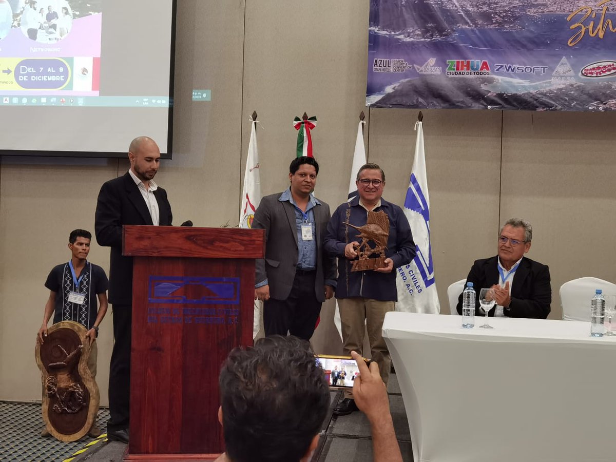 El Colegio de Ingenieros Civiles del Estado de Guerrero, A.C.  En el marco del #Congreso Nacional de Infraestructura Ixtapa - Zihuatanejo 2023, llevó a cabo la inaguración de tan importante evento, a cargo del Presidente Municipal <a href="/jorgexsa/">Jorge Sánchez</a> 
#HotelesAzulIxtapa
#Congreso