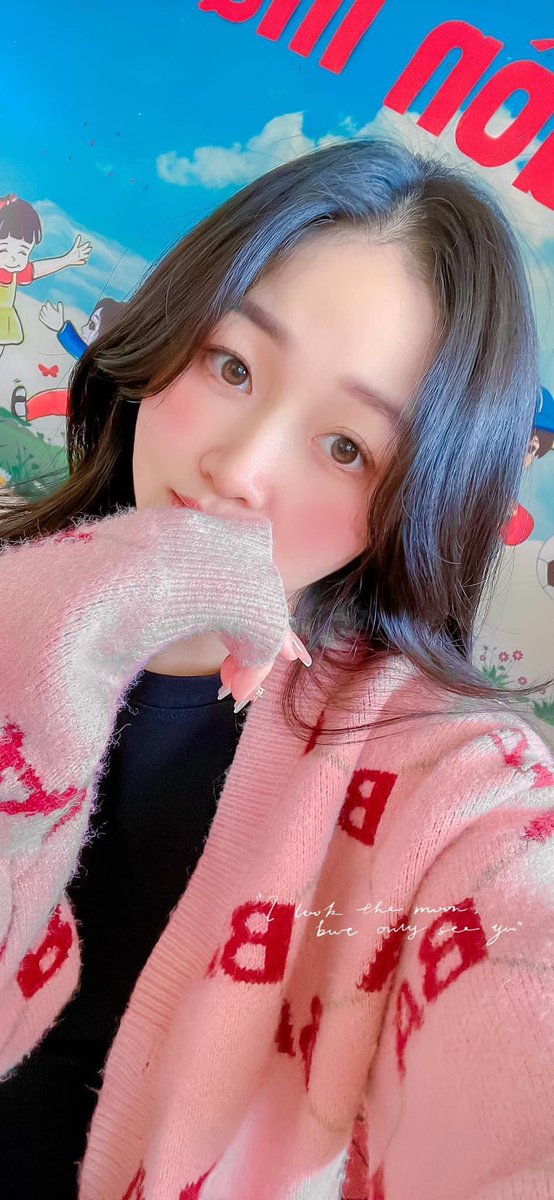 Hôm qua cú đêm nên giờ e mới tỉnh. Các bác cập nhật tình hình cho e với ạ????