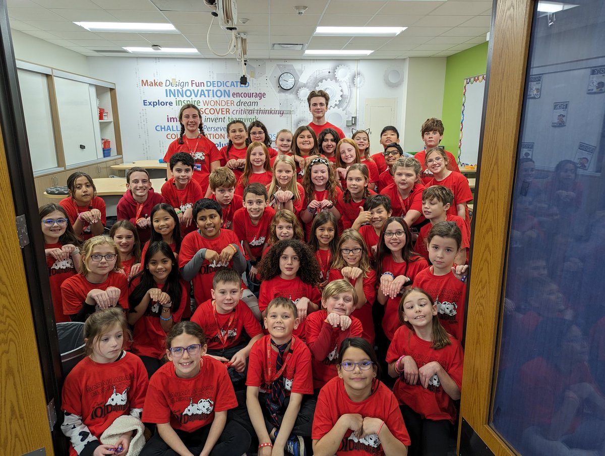 MrsBBArt's tweet photo. It's showtime tonight! But first, a little preview for our school!  #101dalmatians #steAm #BulldogBest https://t.co/Z3hfFyKXFZ