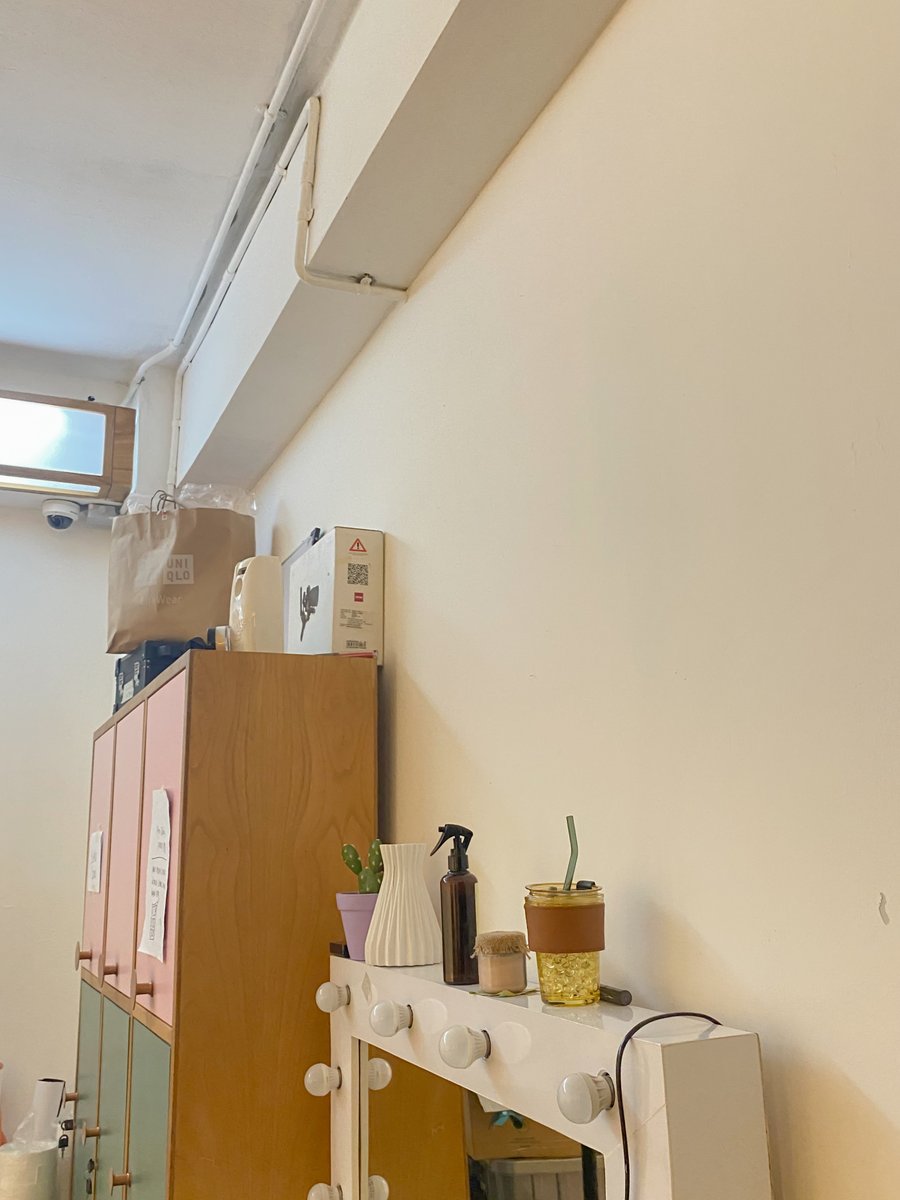 📢DAY 4 CHALLENGE📢

6 DAYS CHALLENGE 
#𝟔𝐨𝐫𝐠𝐞𝐨𝐮𝐬𝟔𝐨𝐝𝐝𝐞𝐬𝐬  

Buruan bantu minké, produk Looké apa aja yang ada di gambar ini!?😭👇  

Rules👇 
📌 Follow <a href="/lookecosmetics/">Looké Cosmetics</a> 
📌 Tap ❤️+🔃 tweet ini
📌 Reply jawabanmu di bawah