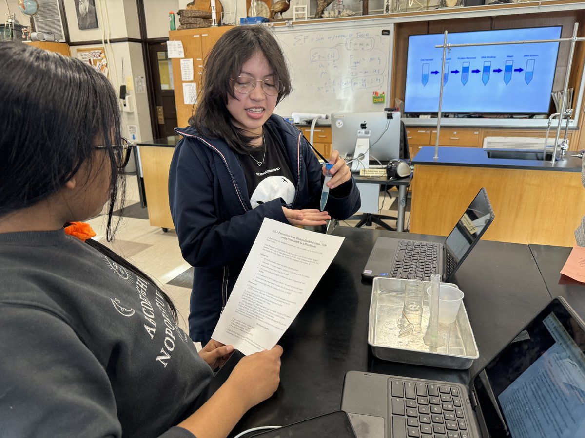 MrArsenie's tweet image. DNA extraction for my @CarlSchurzHS #ibbio students! Strawberries and cheek cells!