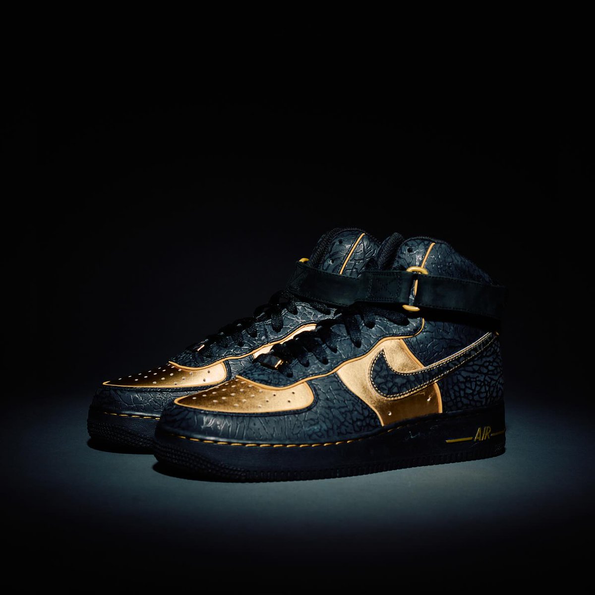 近日発売か？】 NITRO MICROPHONE UNDERGROUND × atmos × NIKE AIR