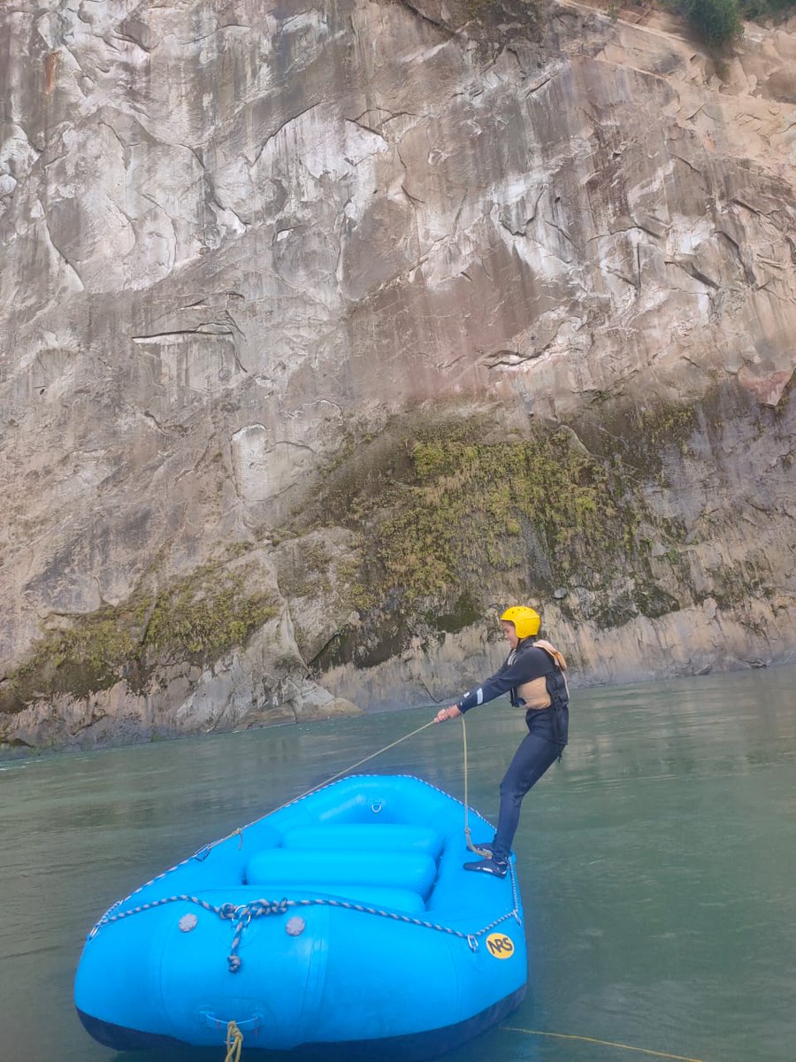 nccner's tweet photo. 🌊Thrilling waves, unbreakable bonds! Cadets from 5 Assam Bn NCC, Tezpur Gp conquered rapids with style during White Water Rafting. Team spirit at its best! 🚣‍♂️  #TeamFifer @HQ_DG_NCC 🇮🇳 #NCCAdventures @adgpi @easterncomd @himantabiswa @prodefgau @ProAssam @CMOfficeAssam https://t.co/vS6BuQhiKG