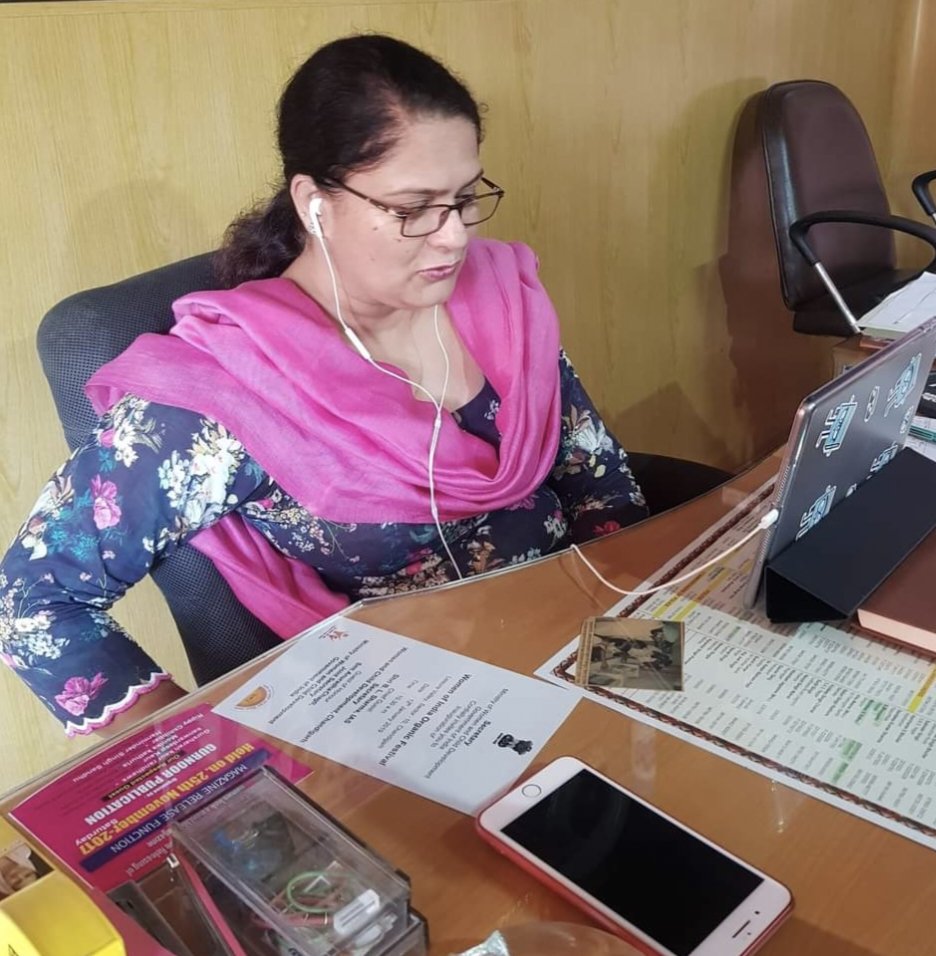 Randhawa_INC's tweet image. अगर ई.वी.एम् #EVM लोकतंत्र पर भारी पड़ रही है तो सभी राष्ट्रीय एवं क्षेत्रीय दलों को मिलकर अनिश्चितकाल के लिए जंतर-मंतर दिल्ली या चुनाव आयोग के सामने अनशन,धरना प्रदर्शन करना चाहिए,,,, क्या हमारा मशवरा सही है?????????
#EVMban #EVMhack #evmhacking