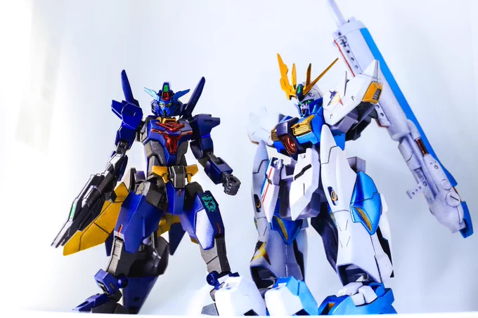 #コアガンダム  ffνガンダム見参! ffは「フェイク・フェイク」、つまりフェイクνのフェイク!