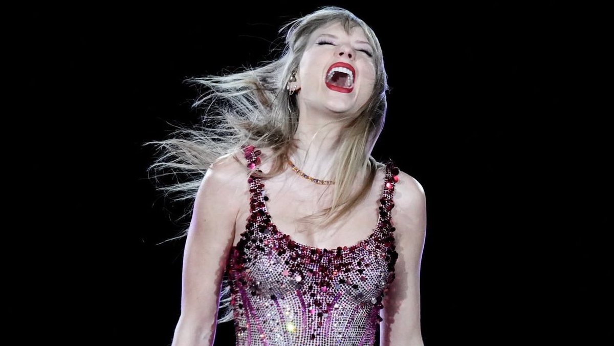 scarlettswift_'s tweet photo. te extraño más que nunca y no sé qué hacer https://t.co/id9wtY7BOq